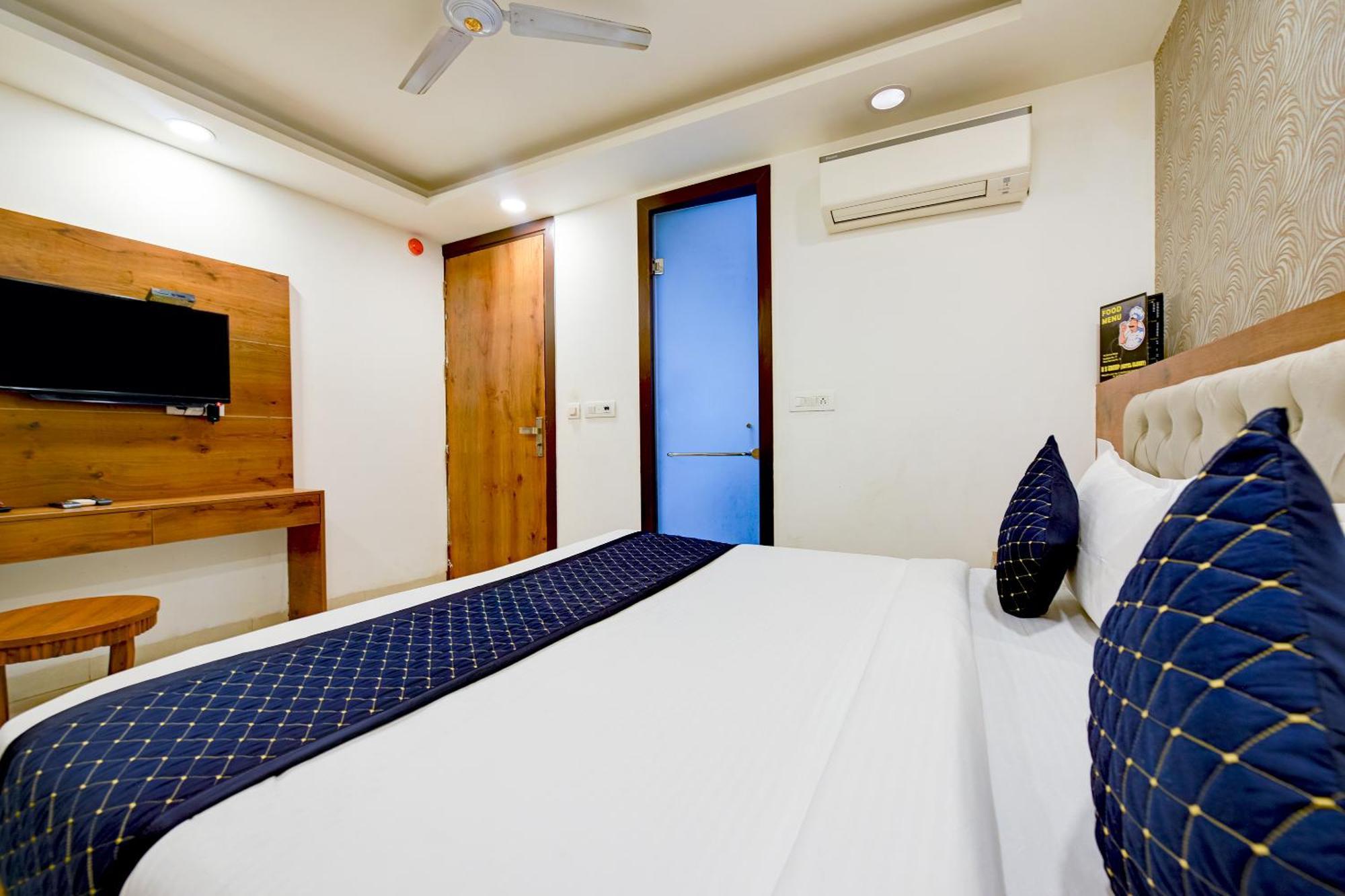 Hotel Grand Qubic Near Delhi Airport Nuova Delhi Esterno foto
