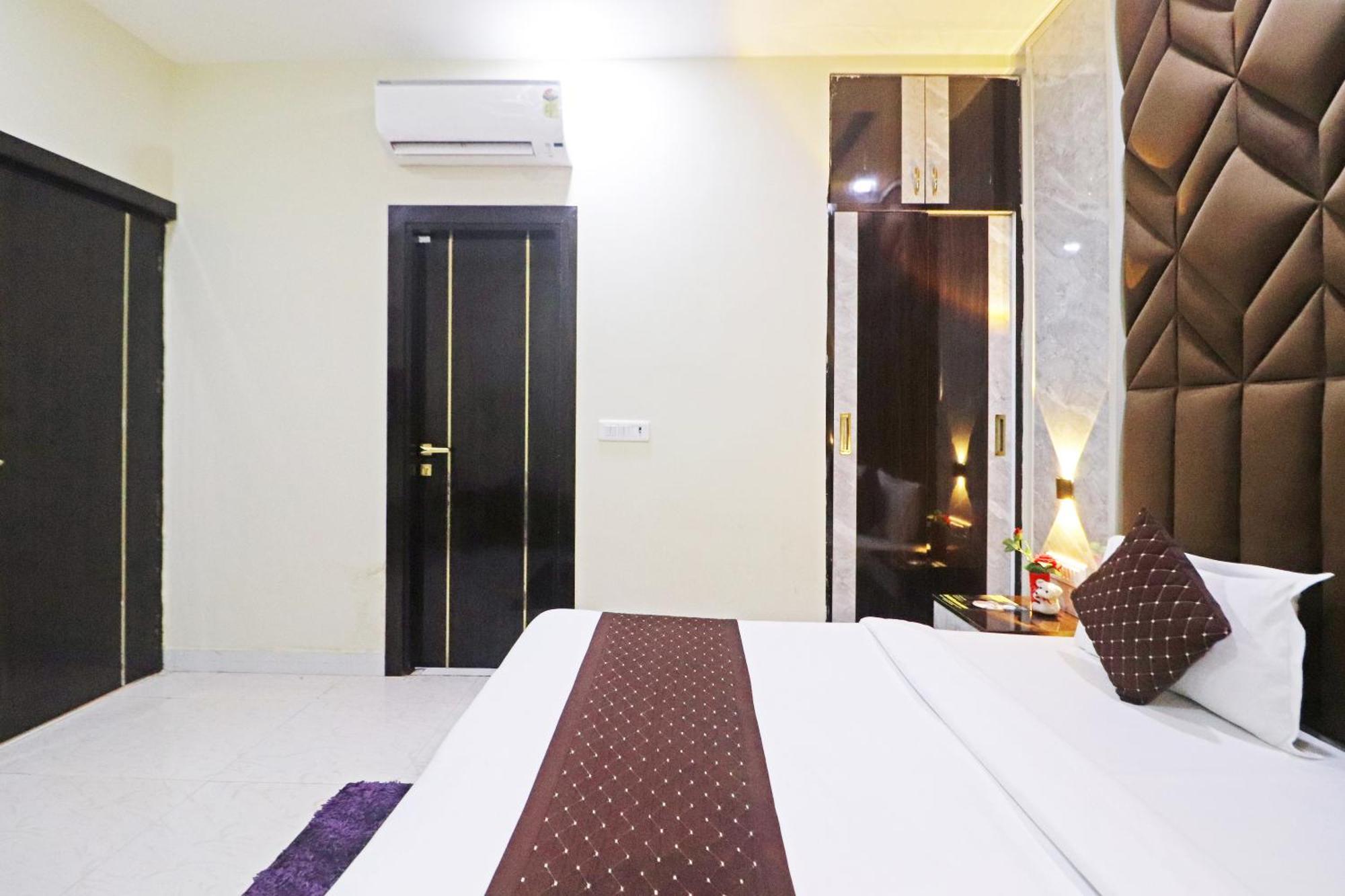Hotel Grand Qubic Near Delhi Airport Nuova Delhi Esterno foto