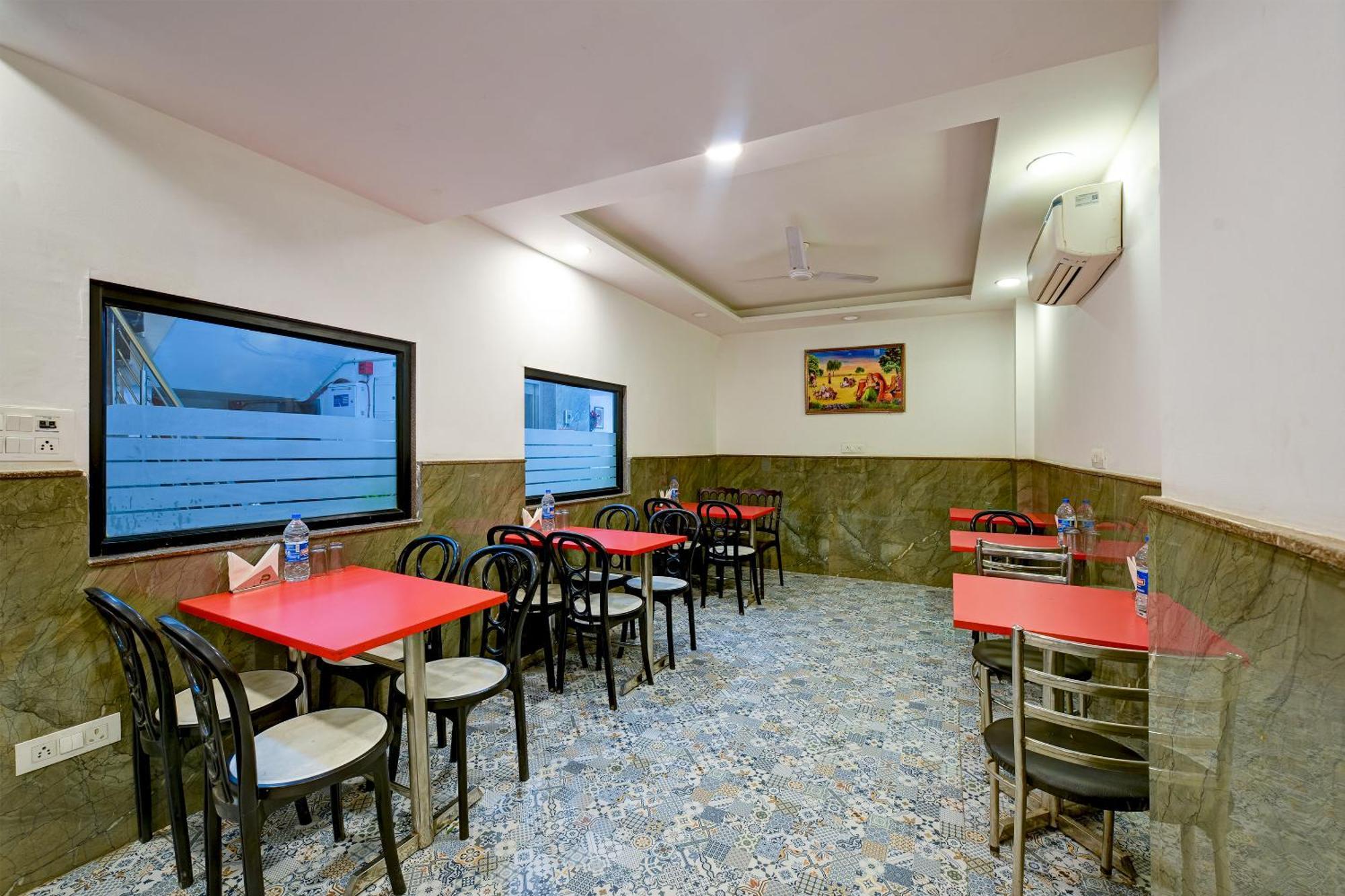 Hotel Grand Qubic Near Delhi Airport Nuova Delhi Esterno foto